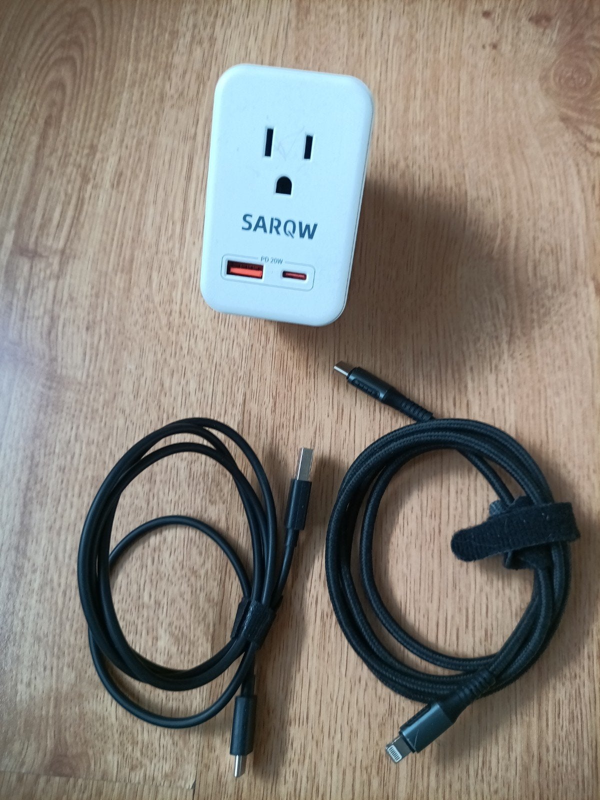 SARQW 6-in-1 Reisadapter met PD 20W Snellader en Kabels, USB-C, Ophalen of Verzenden, Zo goed als nieuw, Samsung