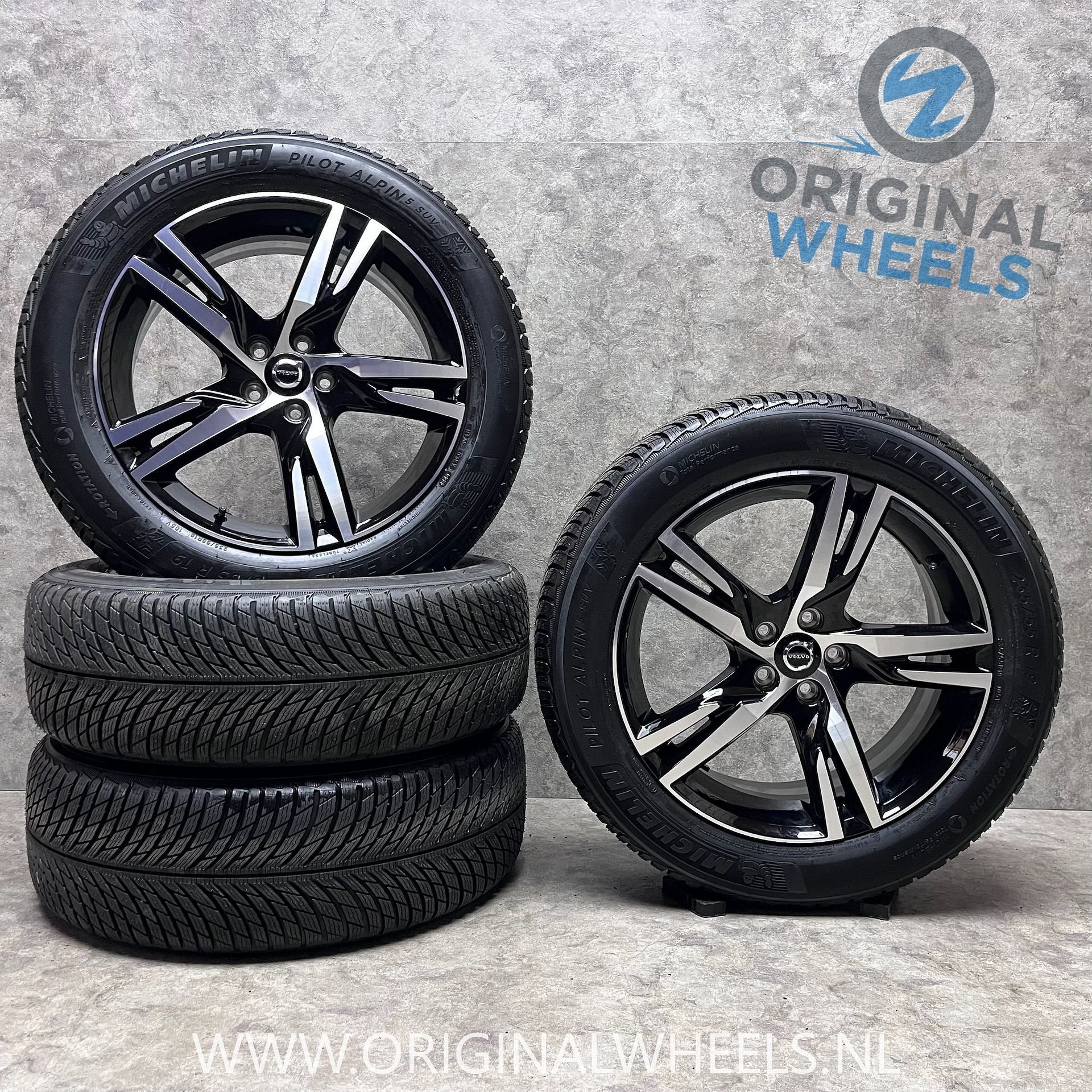19 inch originele R Design velgen + winterbanden volvo XC60, Auto-onderdelen, 19 inch, Gebruikt, -, -