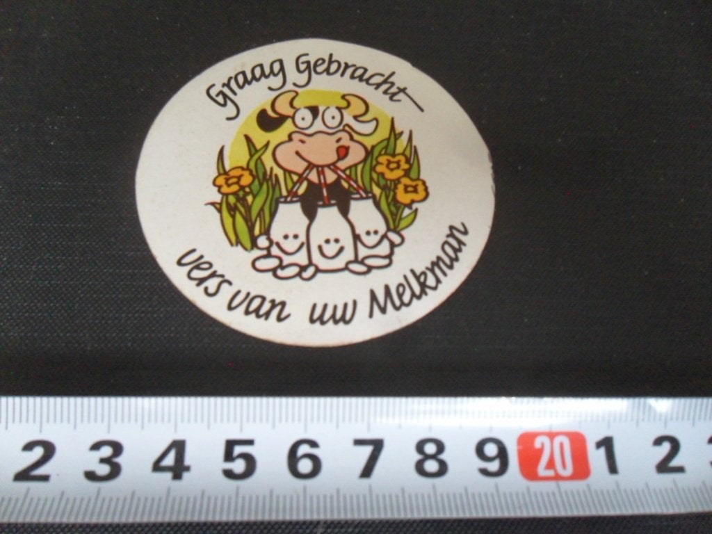 sticker graag gebracht vers van uw melkman - melk fles koe, Verzamelen, Ophalen of Verzenden, Zo goed als nieuw