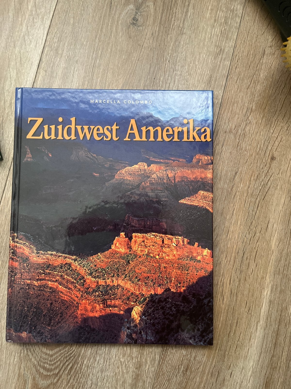 Zuidwest Amerika - Marcella Colombo, Ophalen of Verzenden, Zo goed als nieuw, Noord-Amerika