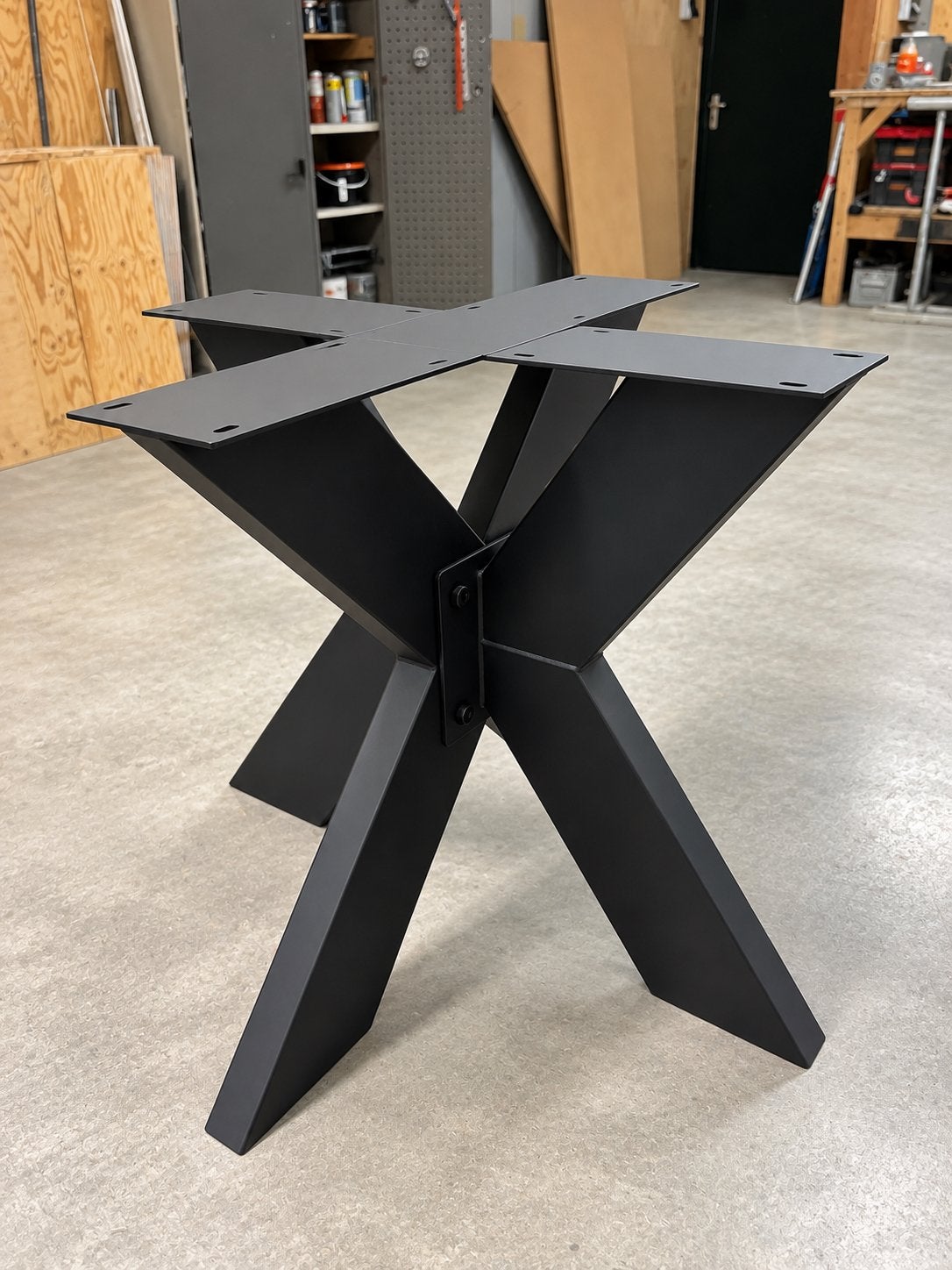 UITVERKOOP! Zwart metalen tafelpoot voor ronde tafel., Tafelpoot, JOUWtafel.nl, 50 tot 100 cm, Industrieel, robuust