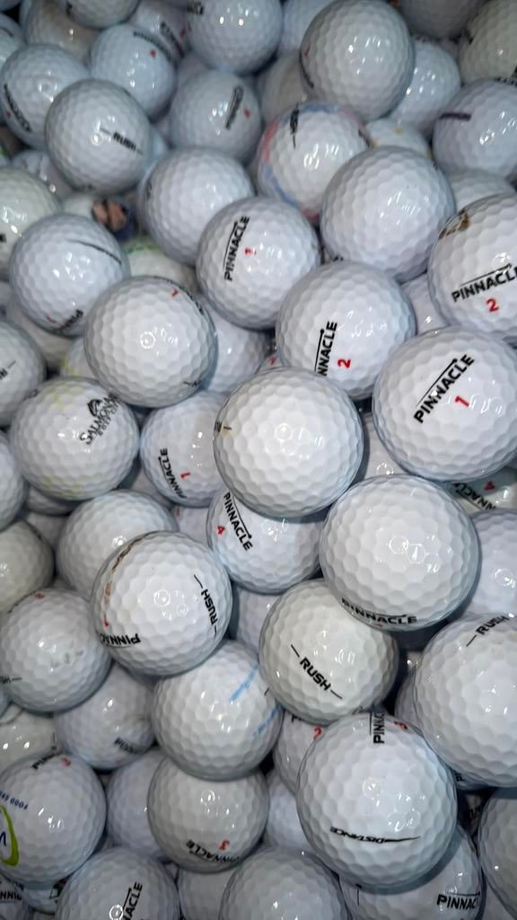 Pinnacle rush golfballen 100 stuks AAAA kwaliteit, Ophalen of Verzenden, Zo goed als nieuw, Bal(len)