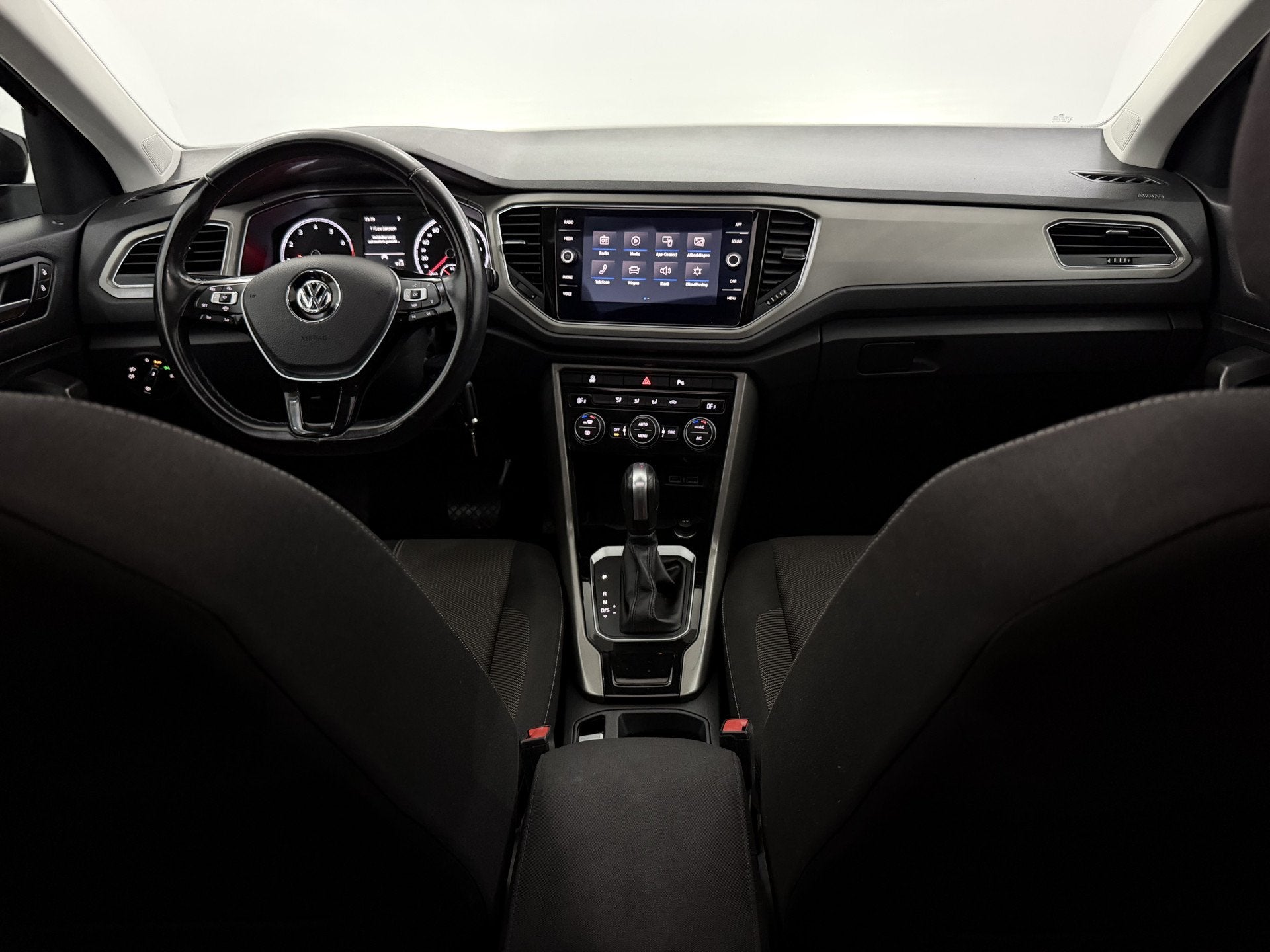 Volkswagen T-Roc 1.5 TSI Style Panoramadak, Camera, Apple ca, Auto's, Stof, Euro 6, 4 cilinders, 150 pk