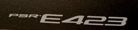 Foto 6 van Yamaha PSR-E423 keyboard met standaard en voeding