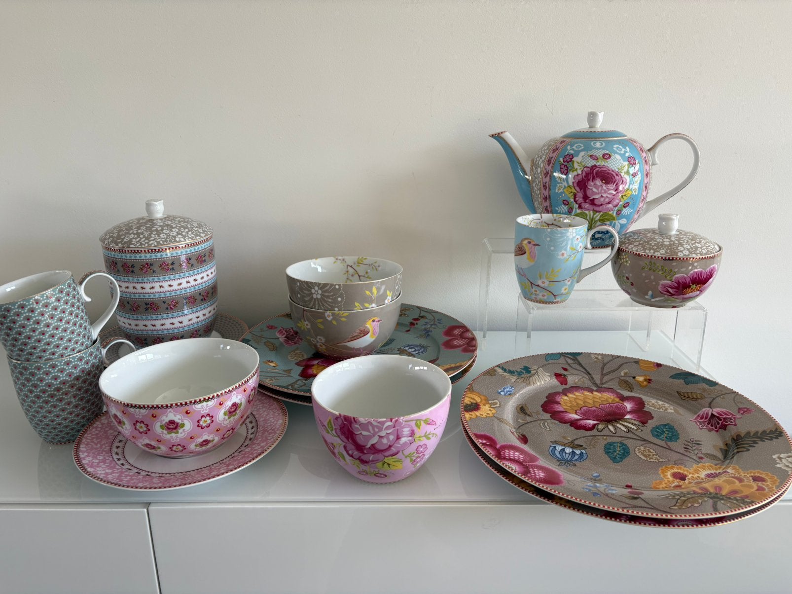 Pip Studio servies: borden, kommen, theepot, mokken, Huis en Inrichting, Keuken | Servies, Ophalen, Keramiek, Pip Studio, Nieuw