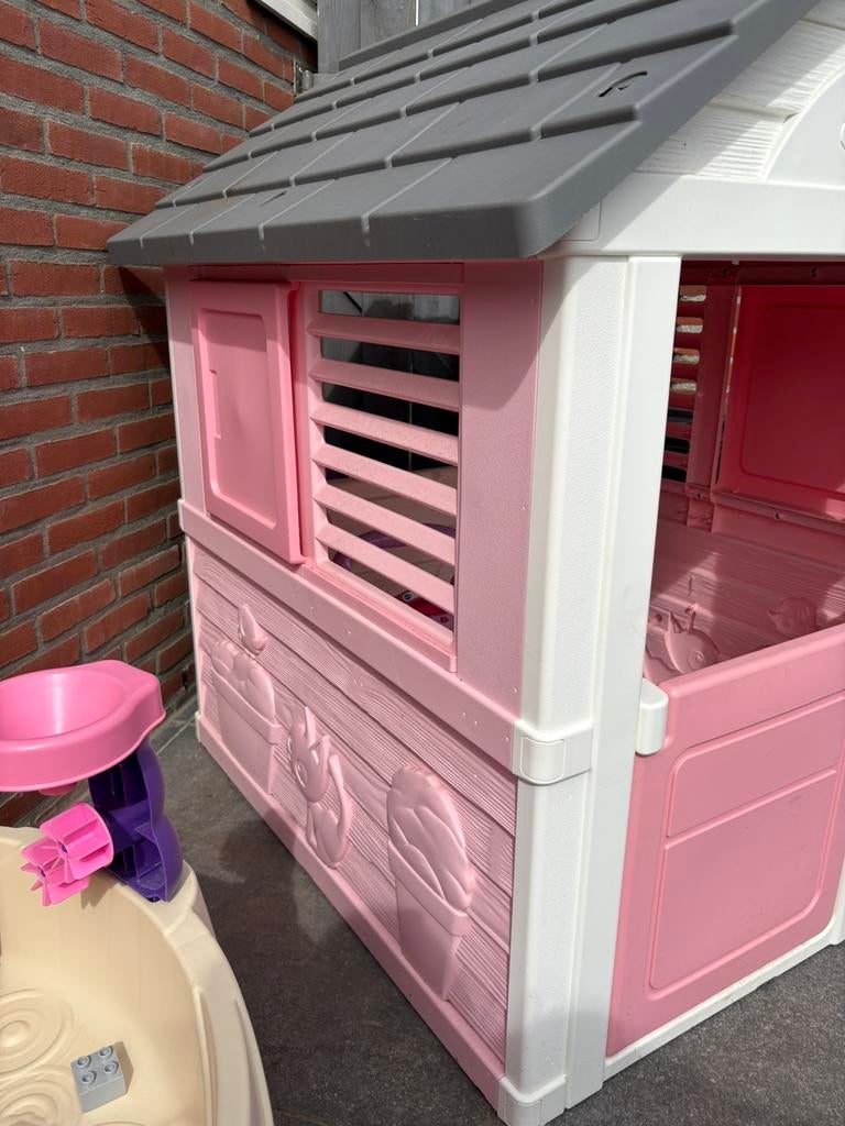 Smoby speeltuinhuisje, Ophalen of Verzenden, Zo goed als nieuw, Kunststof