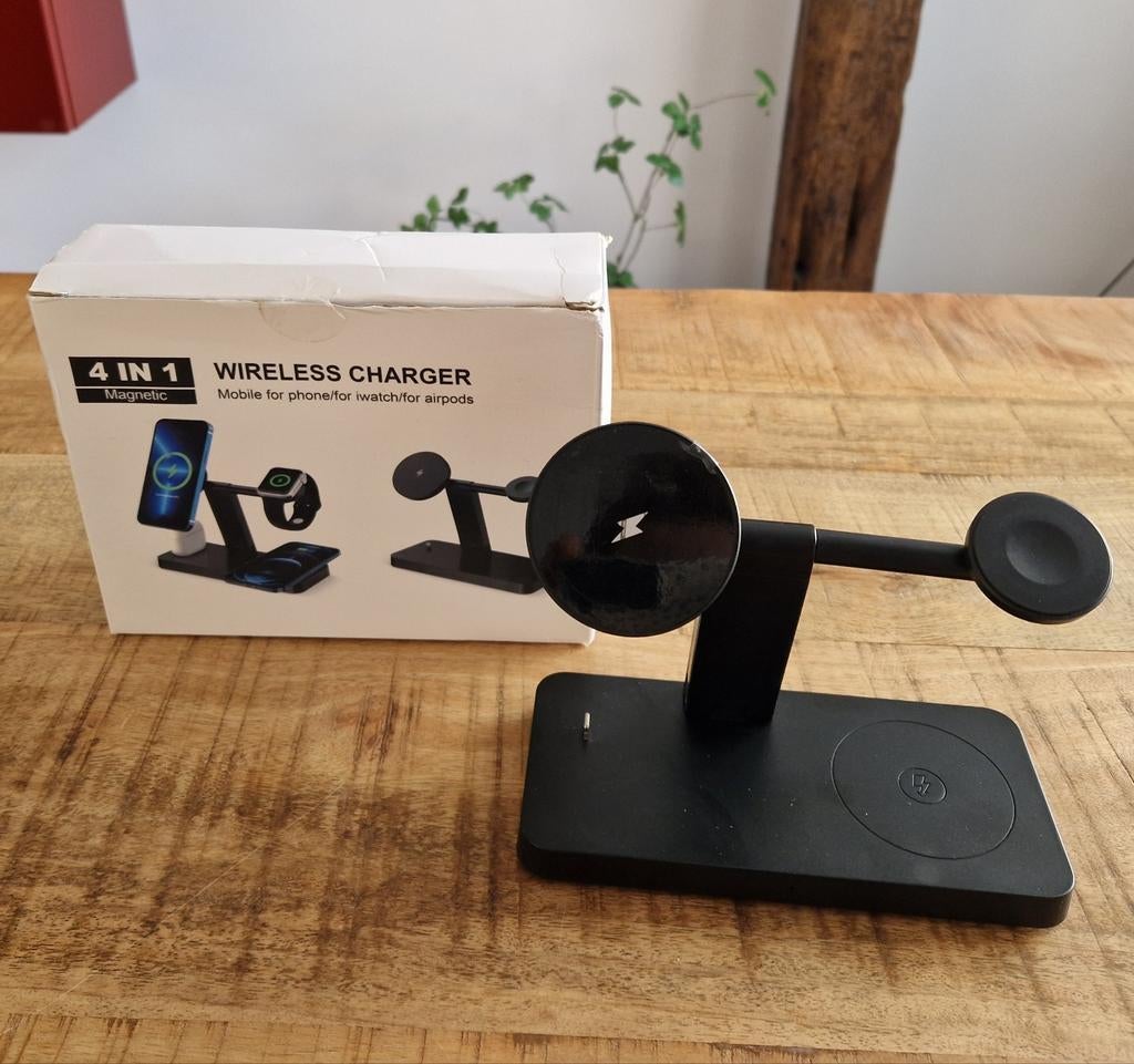 4-in-1 Draadloze Oplader | Wireless Charger, Ophalen, Nieuw