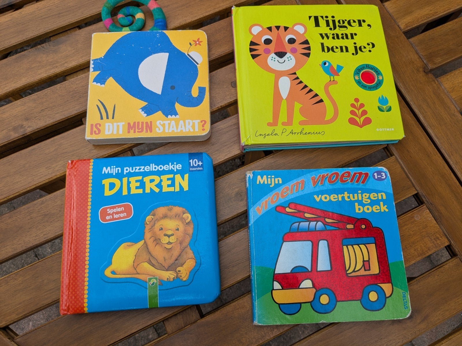 4 babyboekjes: puzzelboekje, voelboekje, voertuigenboek, Ophalen of Verzenden, Gelezen, Uitklap-, Voel- of Ontdekboek, 0 tot 6 maanden