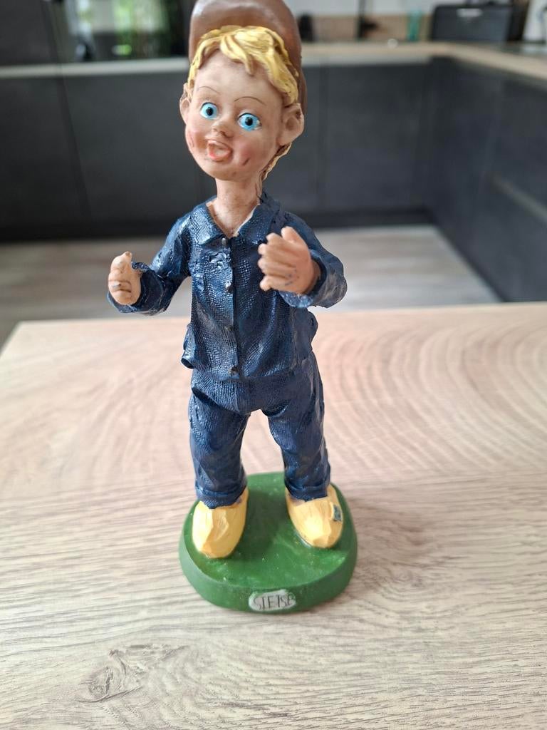Uniek beeldje van Sietse uit De Kameleon serie, 17 cm, Ophalen of Verzenden, Gebruikt, Mens