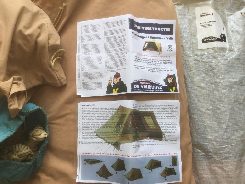 Tent Sperwer 4 met vastknijp (Vrijbuiter) 150 Euro, Caravans en Kamperen, Ophalen, Gebruikt, Tot en met 4