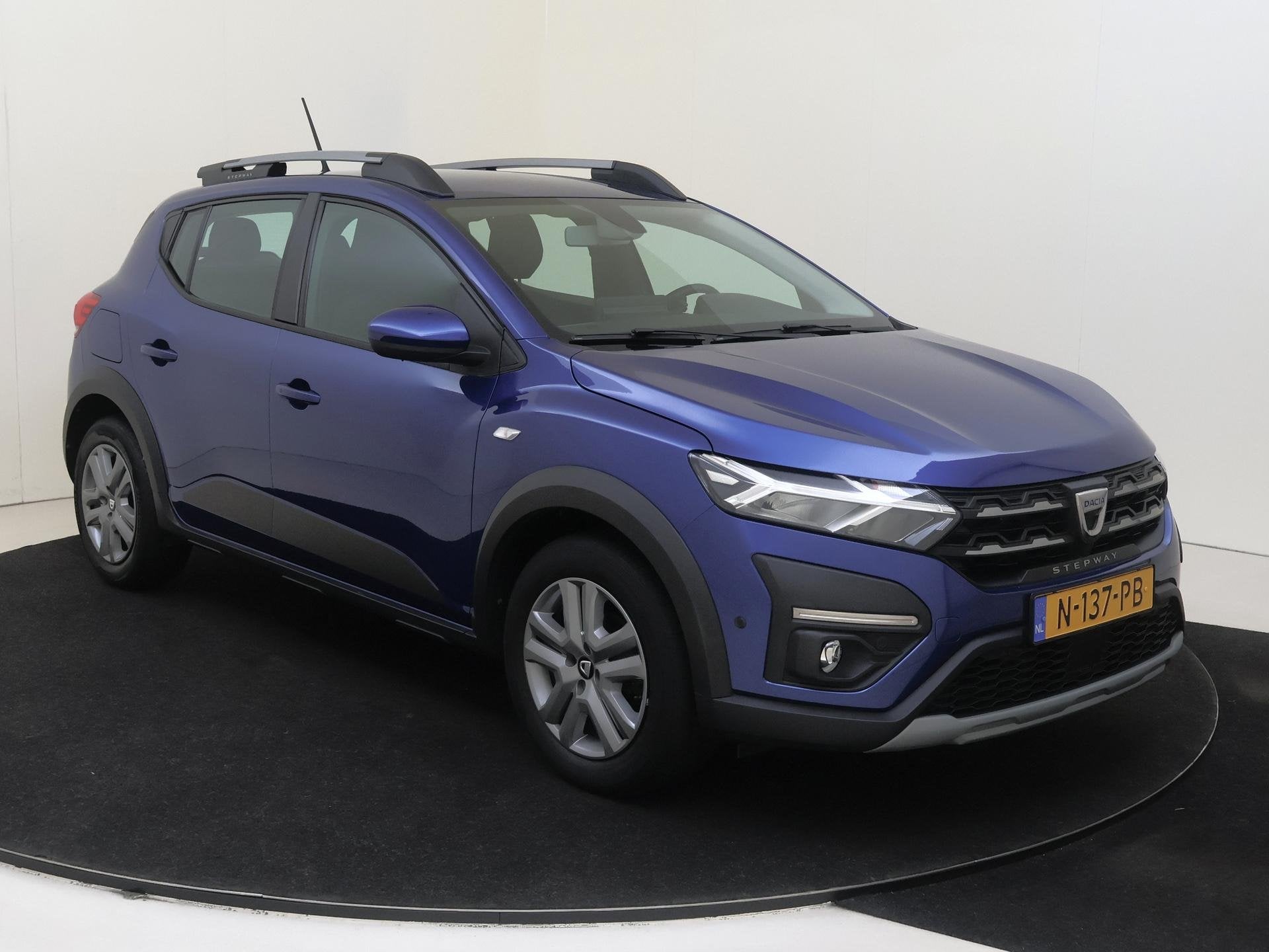 Dacia Sandero Stepway 1.0 TCe 100 Bi-Fuel Essential Navigati, Auto's, Voorwielaandrijving, Euro 6, Blauw, 610 kg