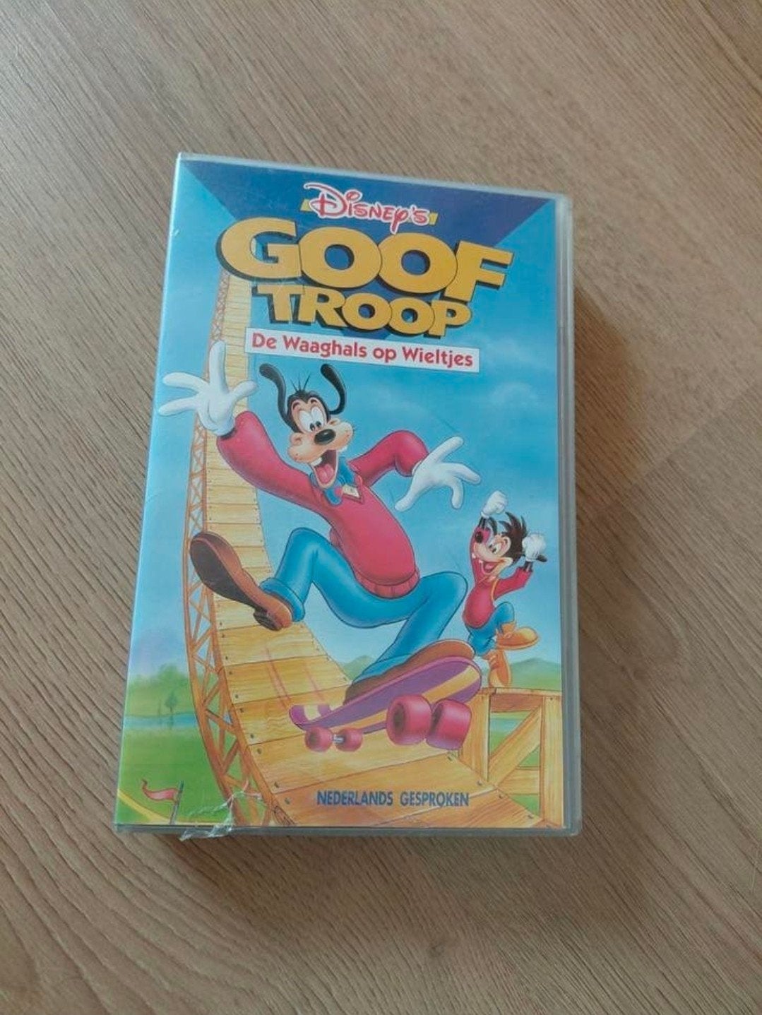 Disney Goof Troop de waaghals op wieltjes videoband., Gebruikt, Tekenfilm, Alle leeftijden, Ophalen of Verzenden
