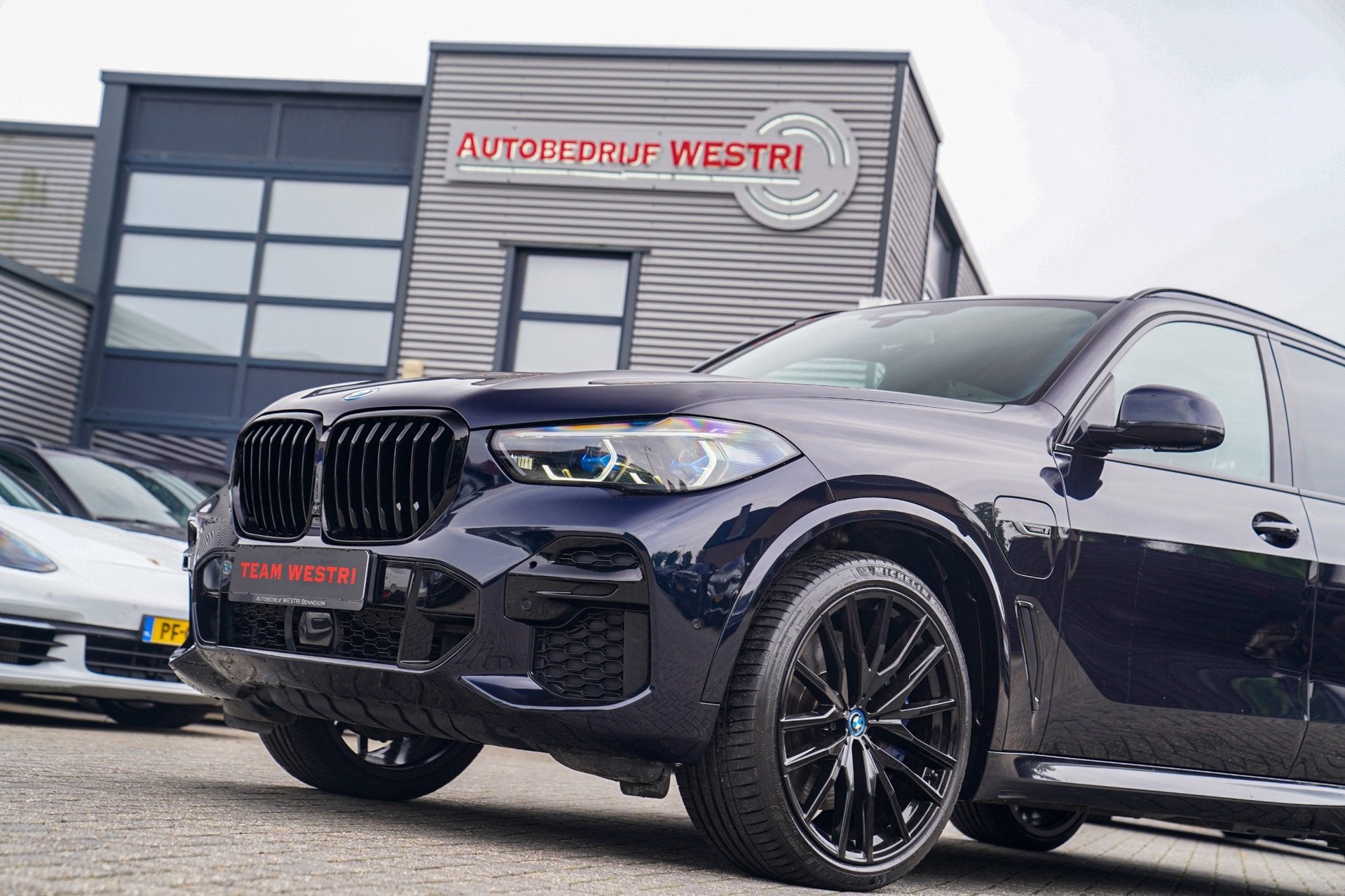 BMW X5 XDrive45e High Executive | Panorama | Harman/Kardon |, Auto's, Dealer onderhouden, 77 km/l, Gebruikt, Zwart