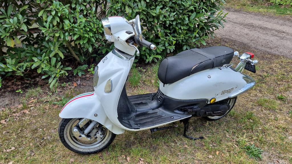 Te koop scooter met blauwe plaat, Gebruikt, Benzine, Ophalen, Overige merken