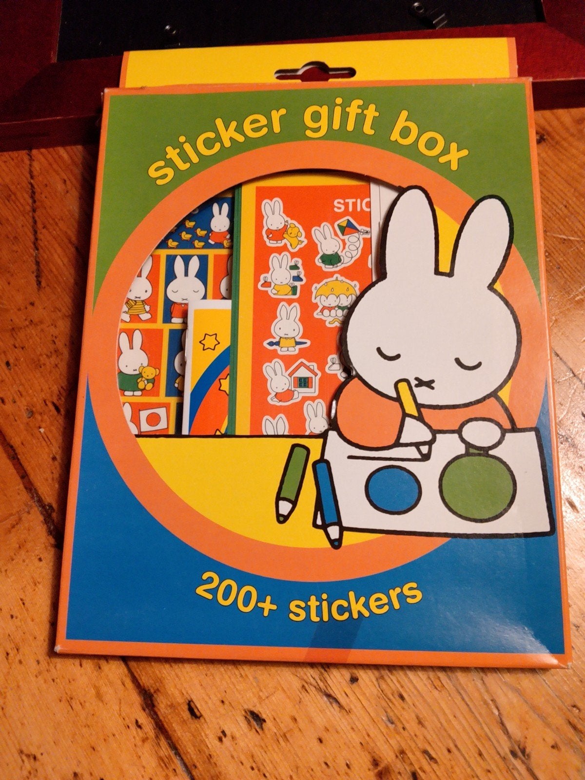 Nijntje Sticker Gift Box - Meer dan 200 stickers, Ophalen of Verzenden, Nieuw, Meerdere stickers