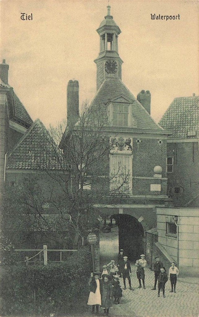 703-093-039 Tiel Waterpoort, Verzenden, Voor 1920, Gelderland