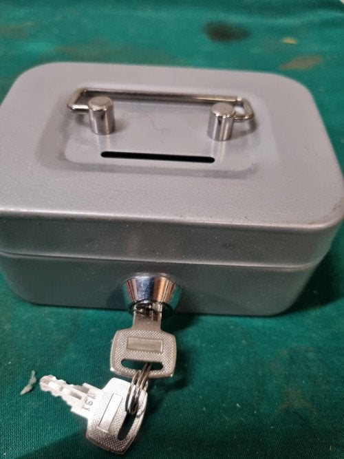 geldkistje spaarpot met spaar gleuf, Ophalen of Verzenden, 'T Olde Gre-j, Info@toldegrej.nl, Endepoelstraat 20f Didam