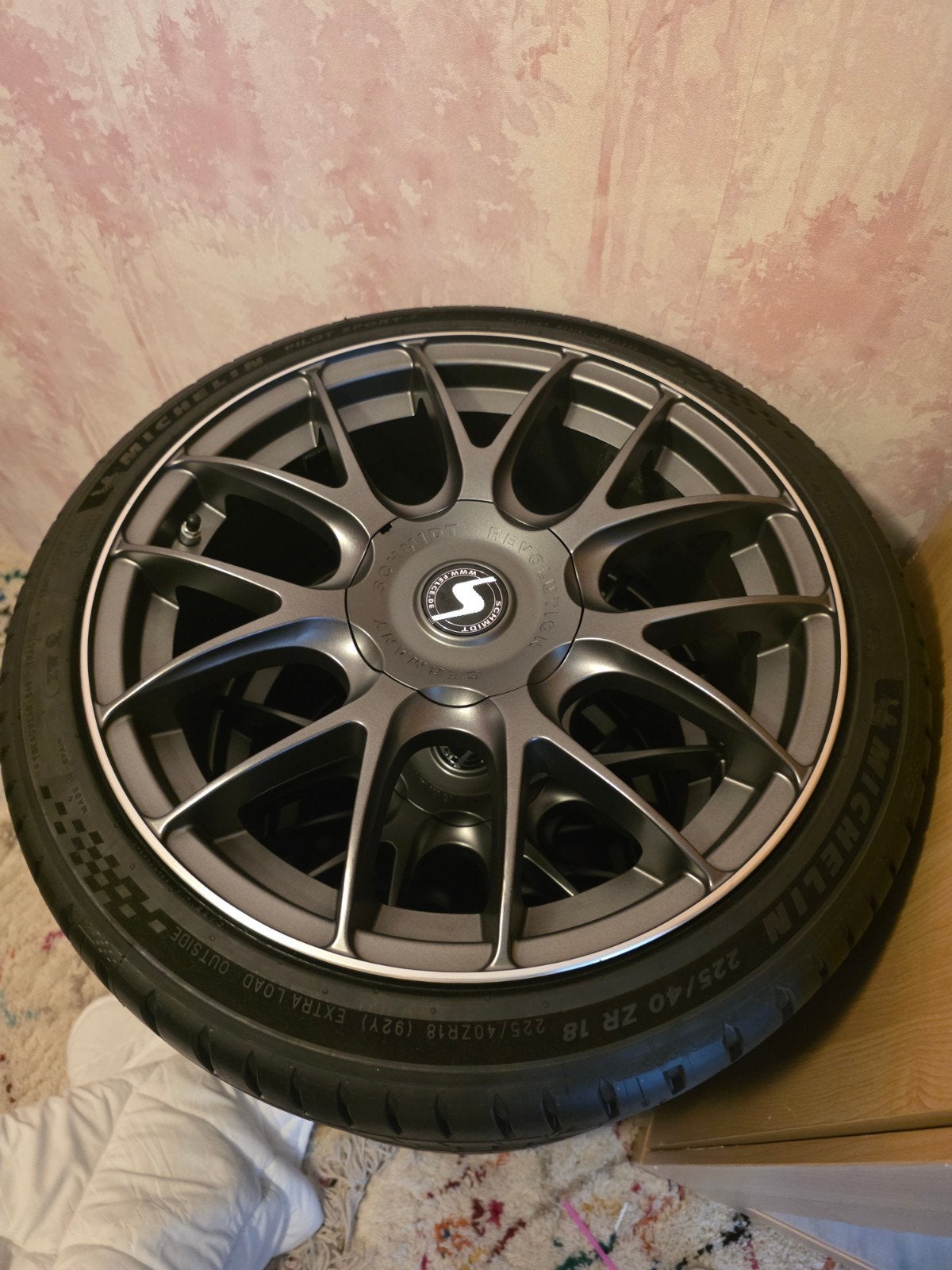 nieuwe Michelin 225 40 18 en velgen 4x100, Ophalen of Verzenden