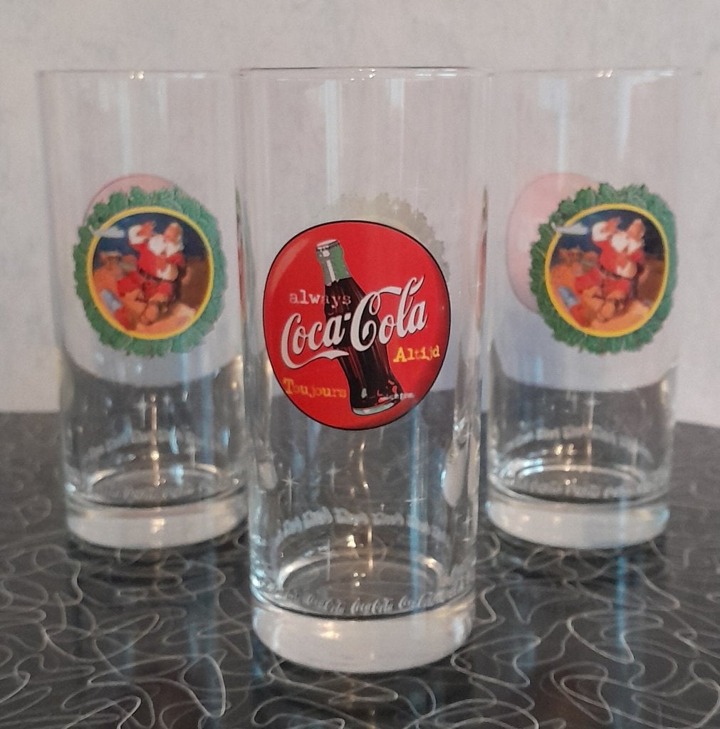 Vier Coca-Cola kerstglazen, Ophalen, Zo goed als nieuw