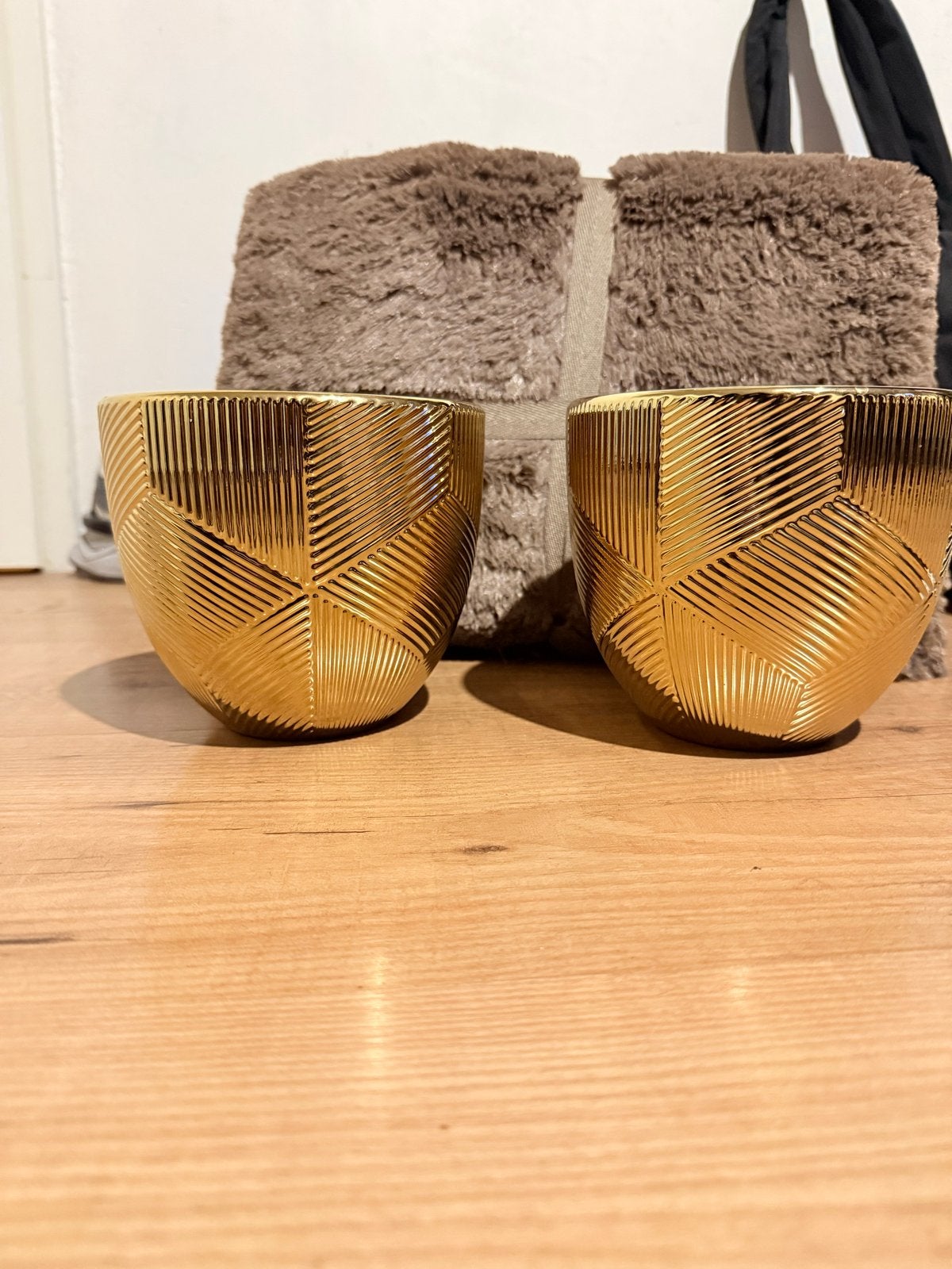 Gouden bloempotten set van 2 - 21x21x18 cm, Rond, Binnen, Ophalen of Verzenden, Zo goed als nieuw