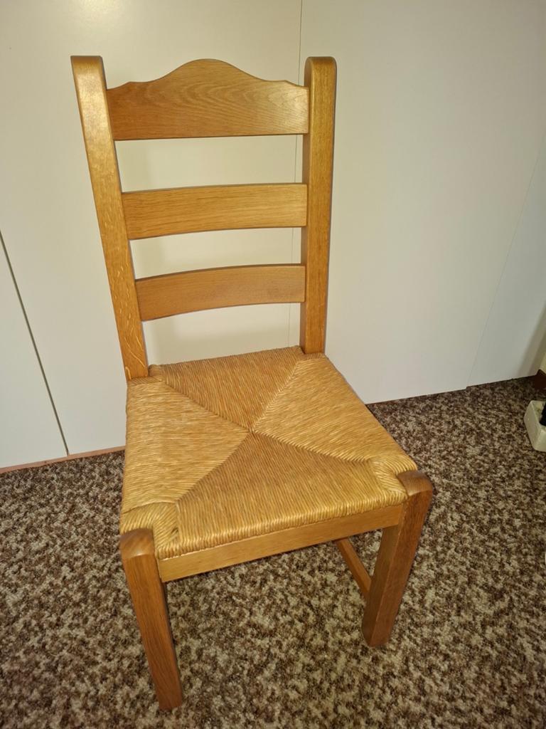 6 houten stoelen met zitting van riet., Ophalen