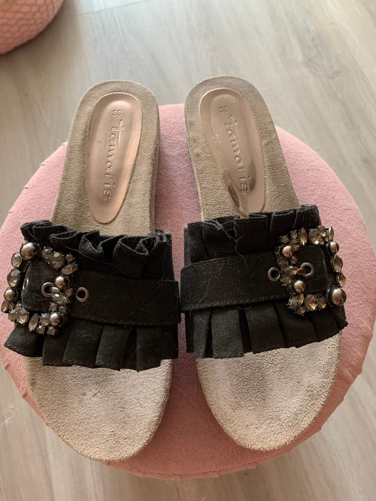 Slippers Tamaris maat 38, NIEUW!!!, Slippers, Zwart, Nieuw, Ophalen of Verzenden