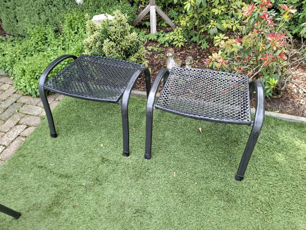 2 strekmetalen krukjes, Tuin en Terras, Ophalen, Gebruikt