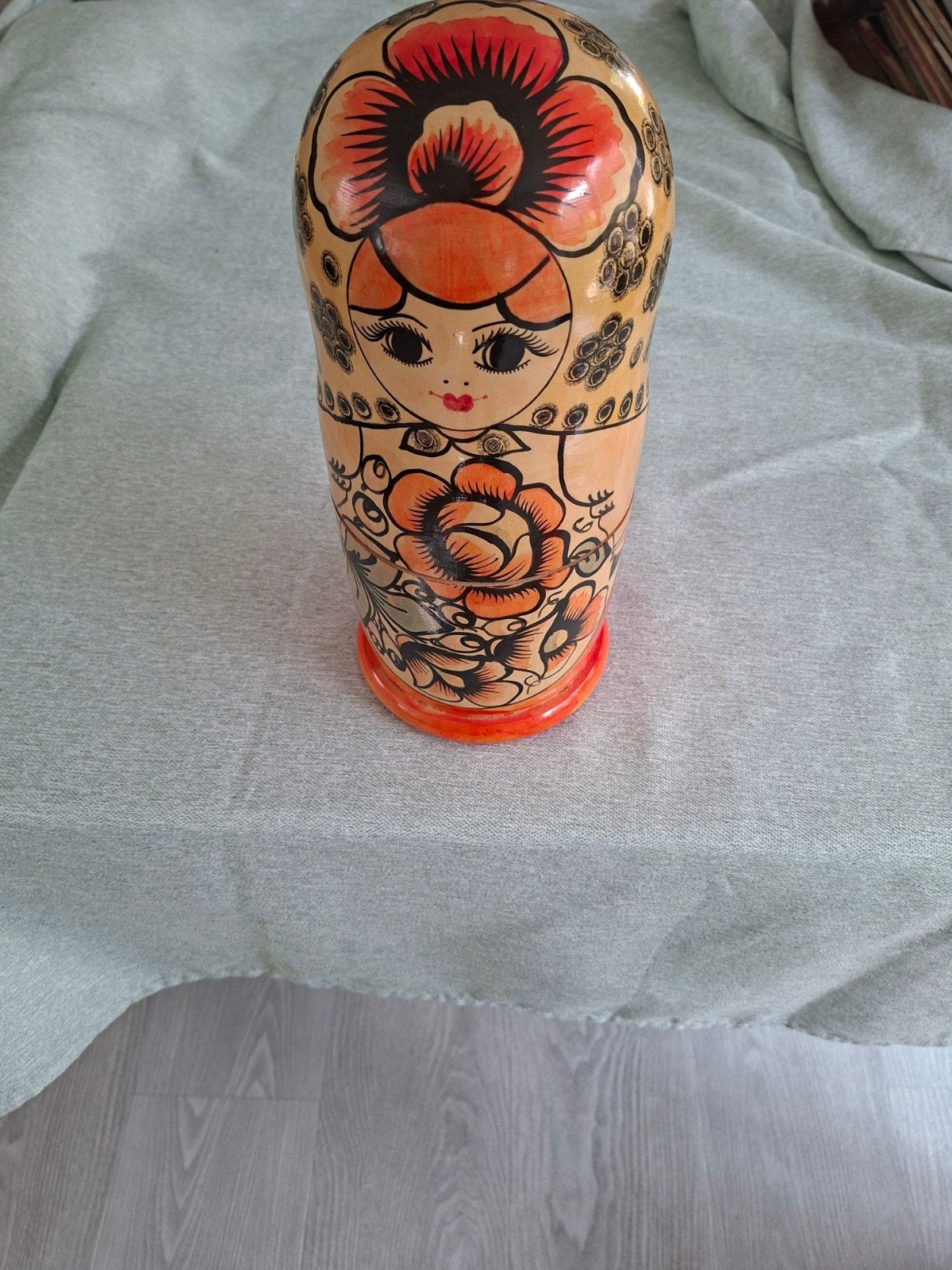 Mooie handgeschilderde Matroesjka pop, Ophalen of Verzenden, Zo goed als nieuw