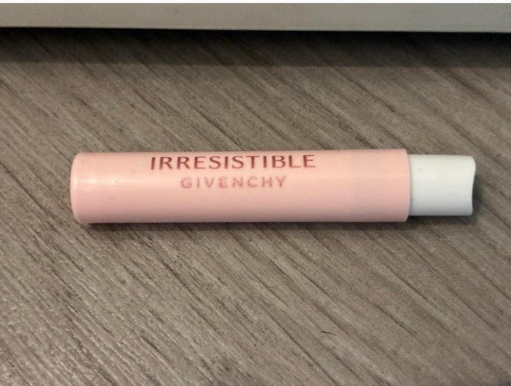 Givenchy irresistible 1 ml eau de parfum, Ophalen of Verzenden, Nieuw