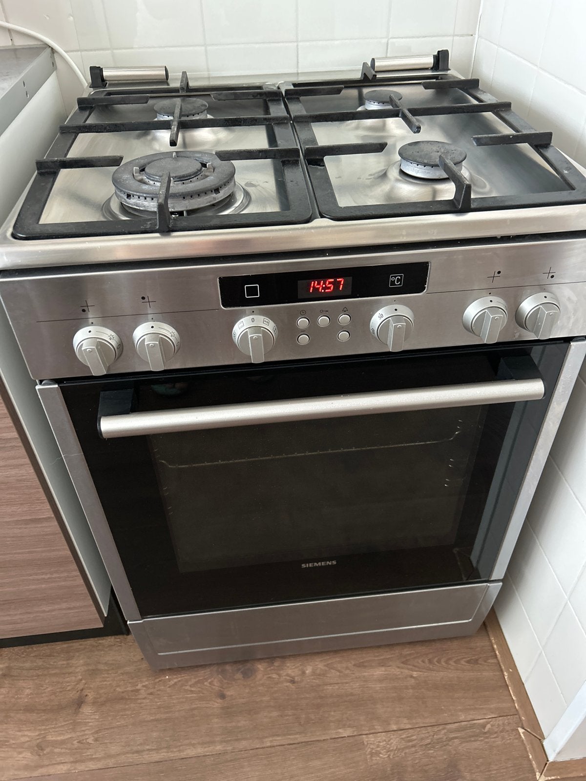 Siemens Vrijstaand Gasfornuis met Oven, Witgoed en Apparatuur, Ophalen, Gebruikt, 60 cm of meer, 4 kookzones
