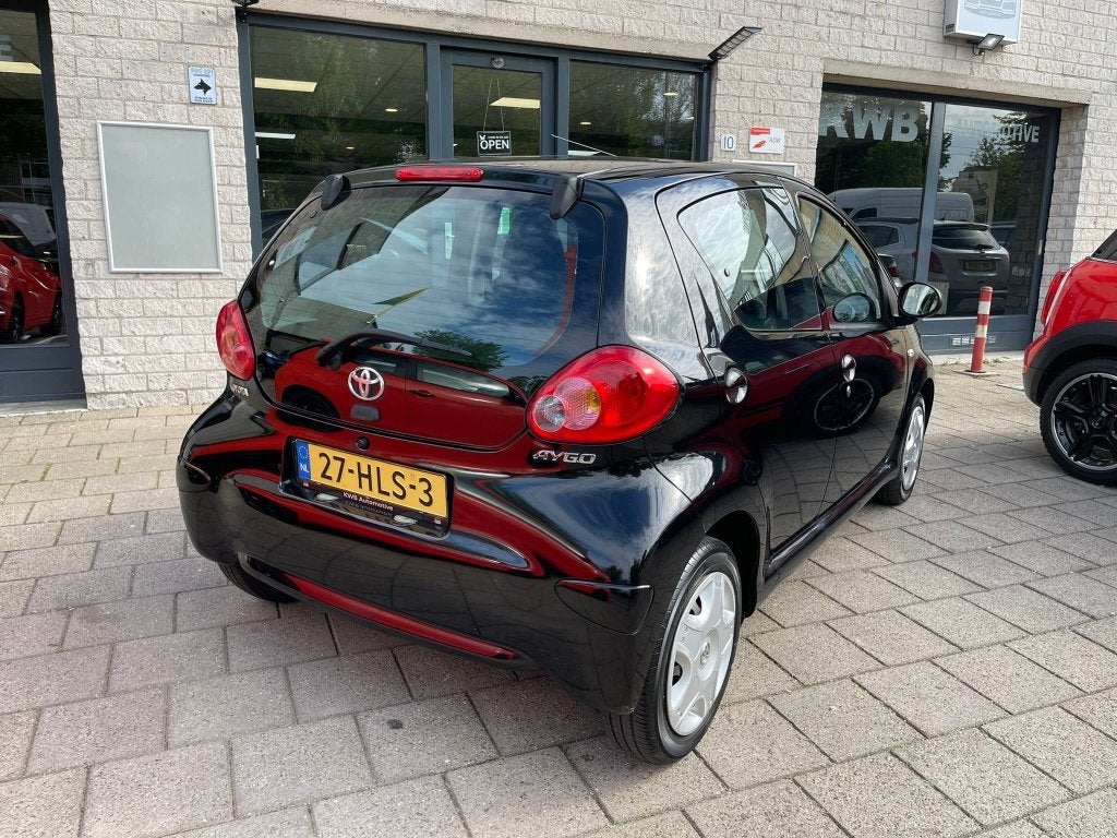 Toyota Aygo 1.0-12V 5Drs Nieuwe apk Beurt NAP (bj 2009), Gebruikt, 4 stoelen, Origineel Nederlands, Bedrijf