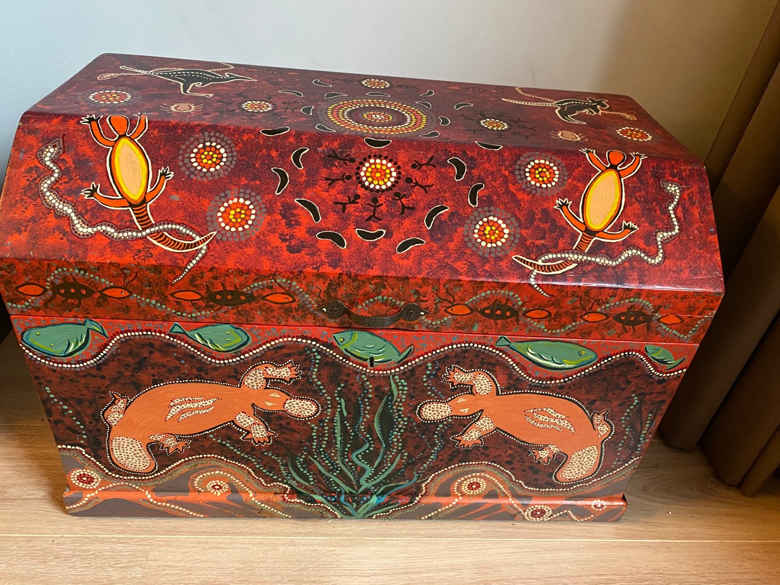 Grote houten kist Australie Aboriginal Art, Ophalen, Zo goed als nieuw, Minder dan 50 cm