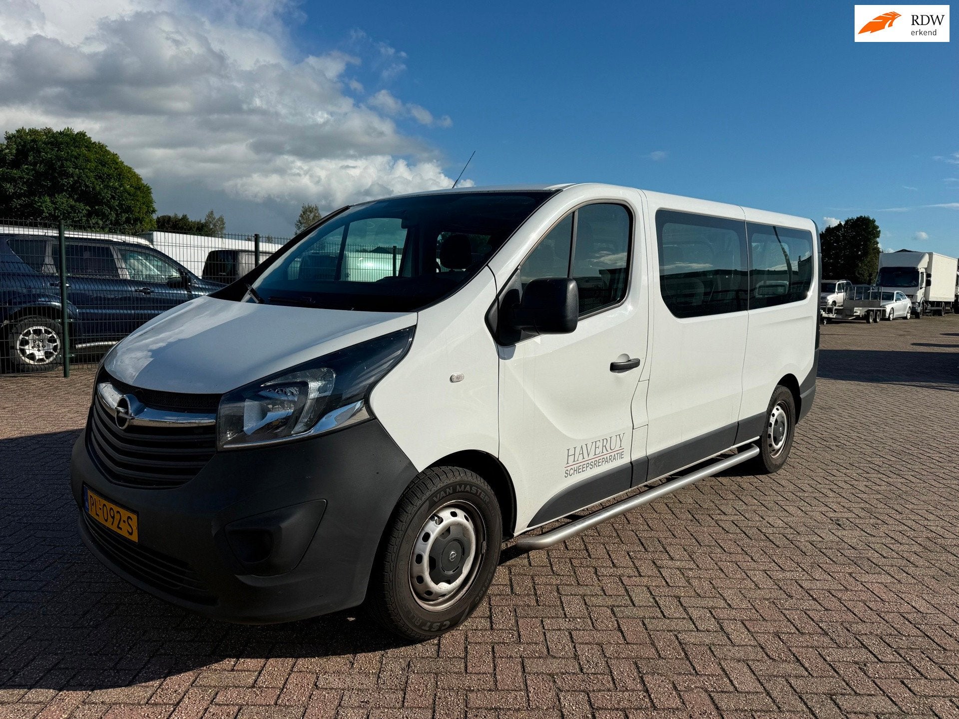 Opel Vivaro Combi 1.6 CDTI L2H1 ecoFLEX 9-Persoons Incl.BTW, Auto's, Voorwielaandrijving, Stof, 2000 kg, Wit