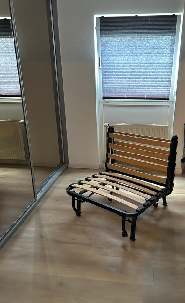 Slaapstoel, Huis en Inrichting, Slaapkamer | Slaapbanken, Ophalen, Zo goed als nieuw, Eenpersoons, Blauw