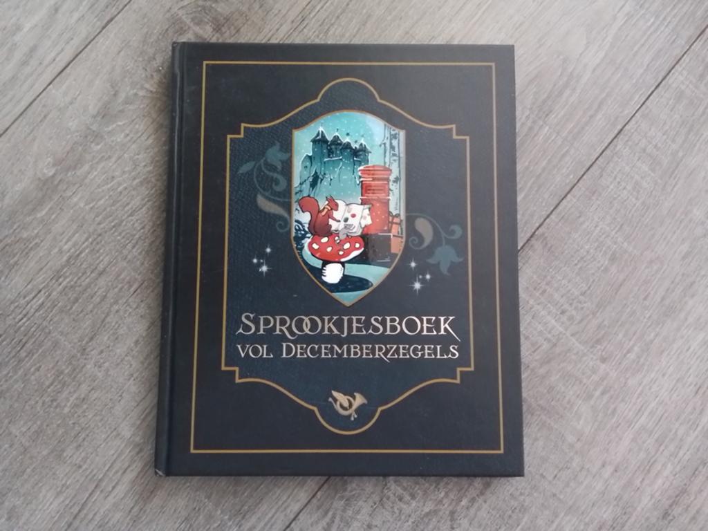 Dit is een prachtig sprookjesboek, uitgegeven door PostNL, d, Verzamelen, Efteling, Ophalen of Verzenden, Overige typen