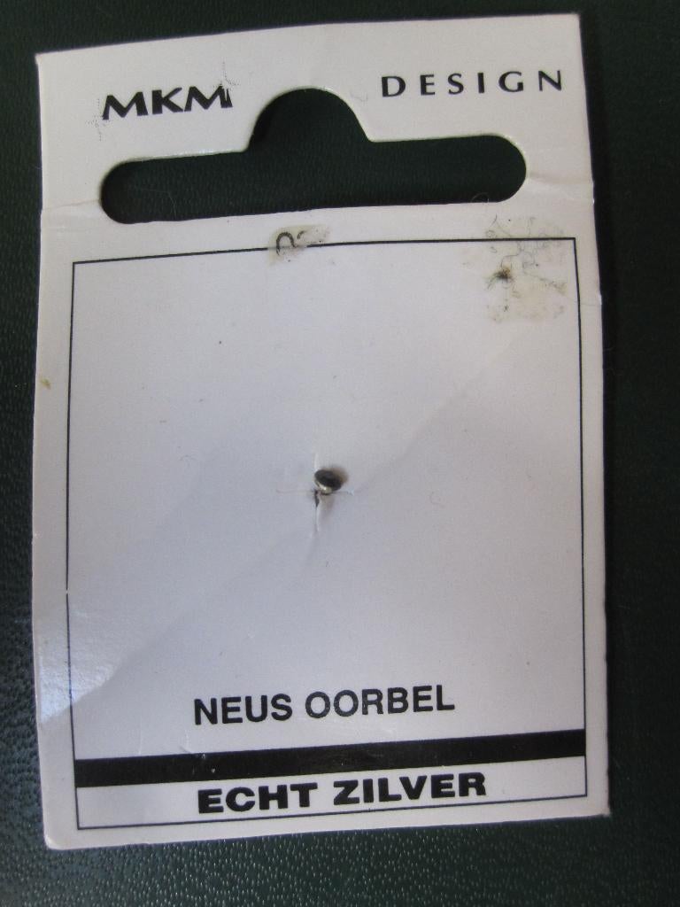 neusbel met steentje, Ophalen of Verzenden, Nieuw, Staal, Neuspiercing