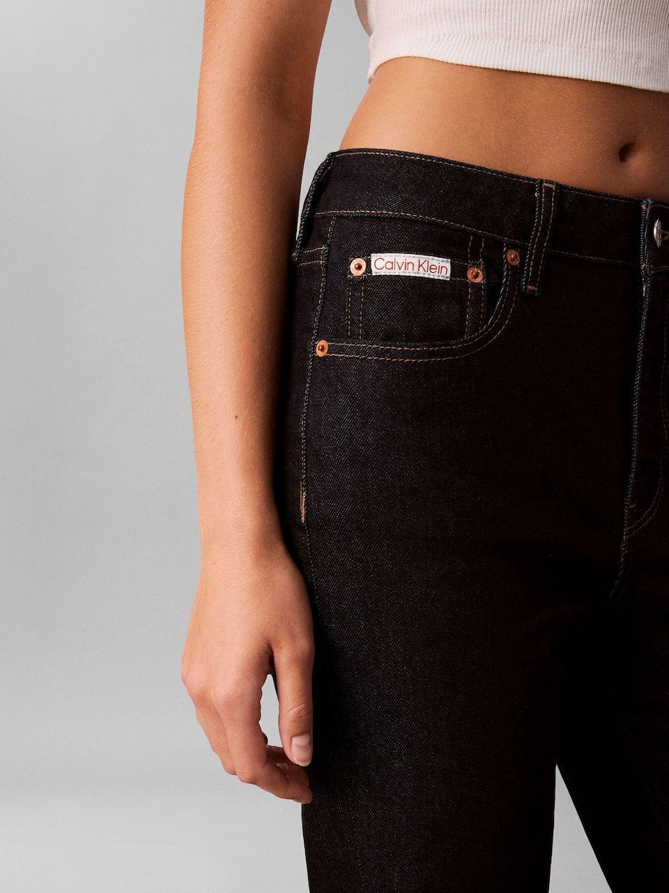 CK flared jeans, Kleding | Dames, Spijkerbroeken en Jeans, Ophalen of Verzenden, Nieuw, Overige kleuren, W28 - W29 (confectie 36)