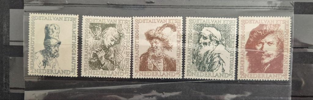 Rembrandt serie postriis, Postzegels en Munten, Postzegels | Volle albums en Verzamelingen, Verzenden, Nederland