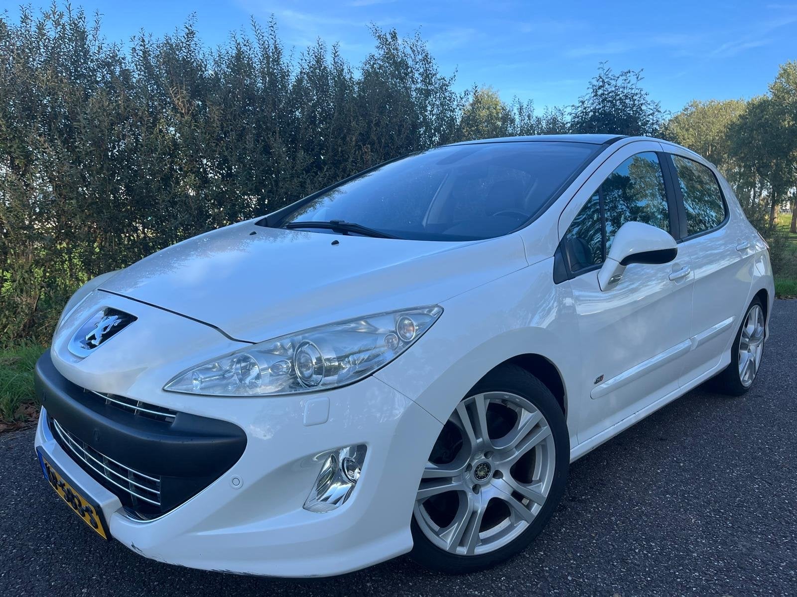 Peugeot 308 1.6 | Clima | Cruise | Navi | Bluetooth | Panoda, Voorwielaandrijving, Gebruikt, 4 cilinders, Wit