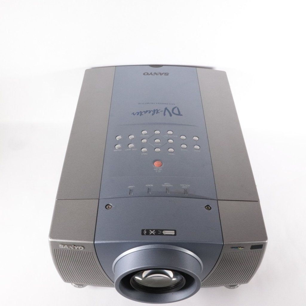Sanyo PLV-60 Beamer - Nette Staat, Flex Ltd., Gebruikt, https://flex.com/contact-us, Nobelstraat 10, 5807 GA Oostrum LB, Limburg, Nederland