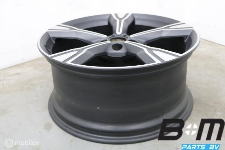 NIEUW! ORIGINEEL! 1 losse 20 inch velg Audi TT TTS 8S0071490, Gebruikt, Velg(en)