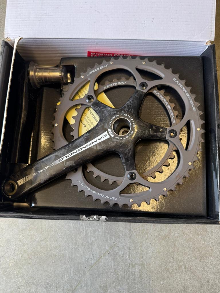 Nieuwe Campagnolo chorus 11 speed  crankset carbon, Fietsen en Brommers, Ophalen of Verzenden, Zo goed als nieuw, Carbon