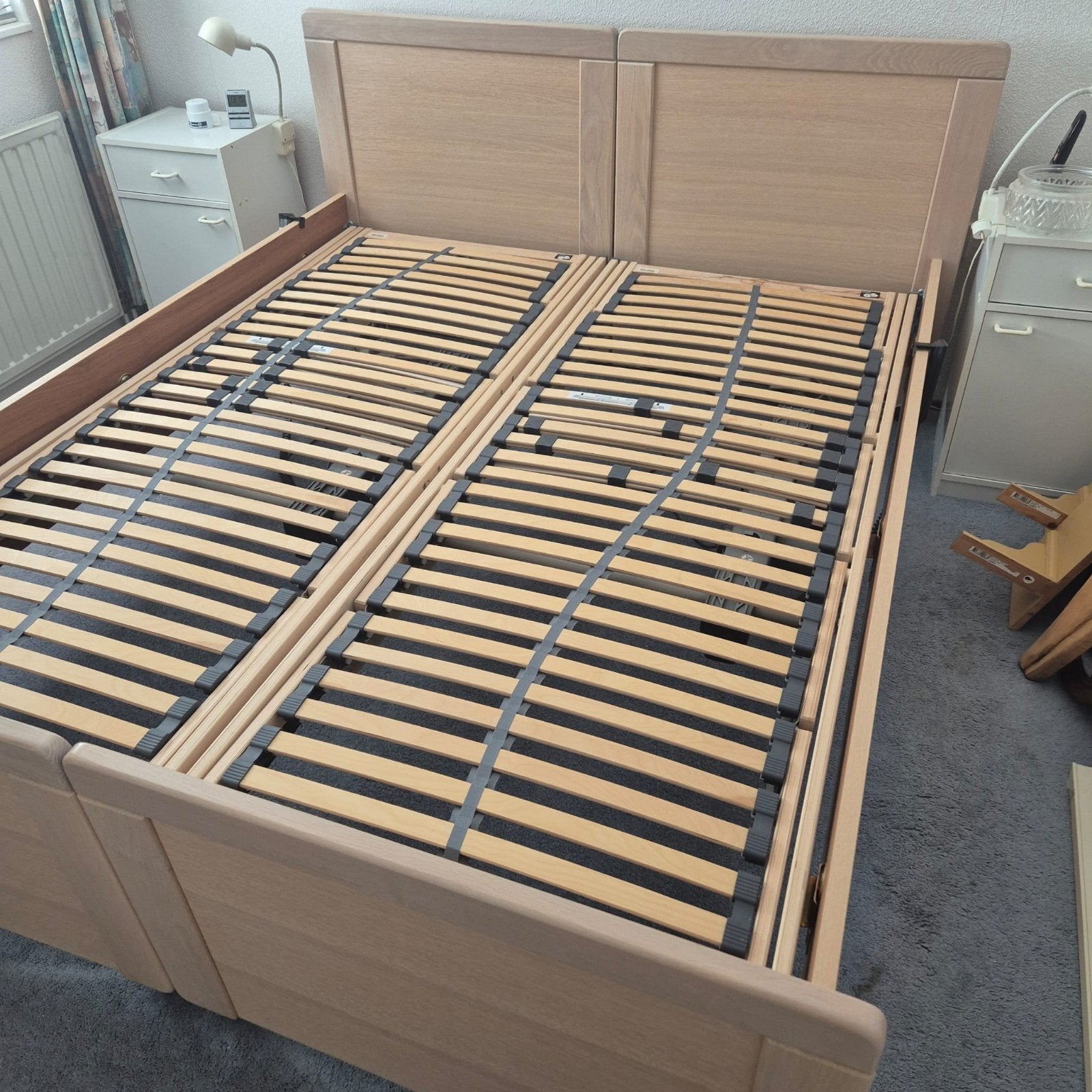 Tweepersoonsbed met electrische lattenbodems - 160x200 cm, Ophalen, Gebruikt, Overige kleuren, Tweepersoons