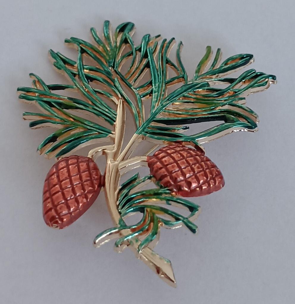 Dennenappeltak broche, Overige materialen, 4 tot 7 cm, Overige kleuren, Nieuw