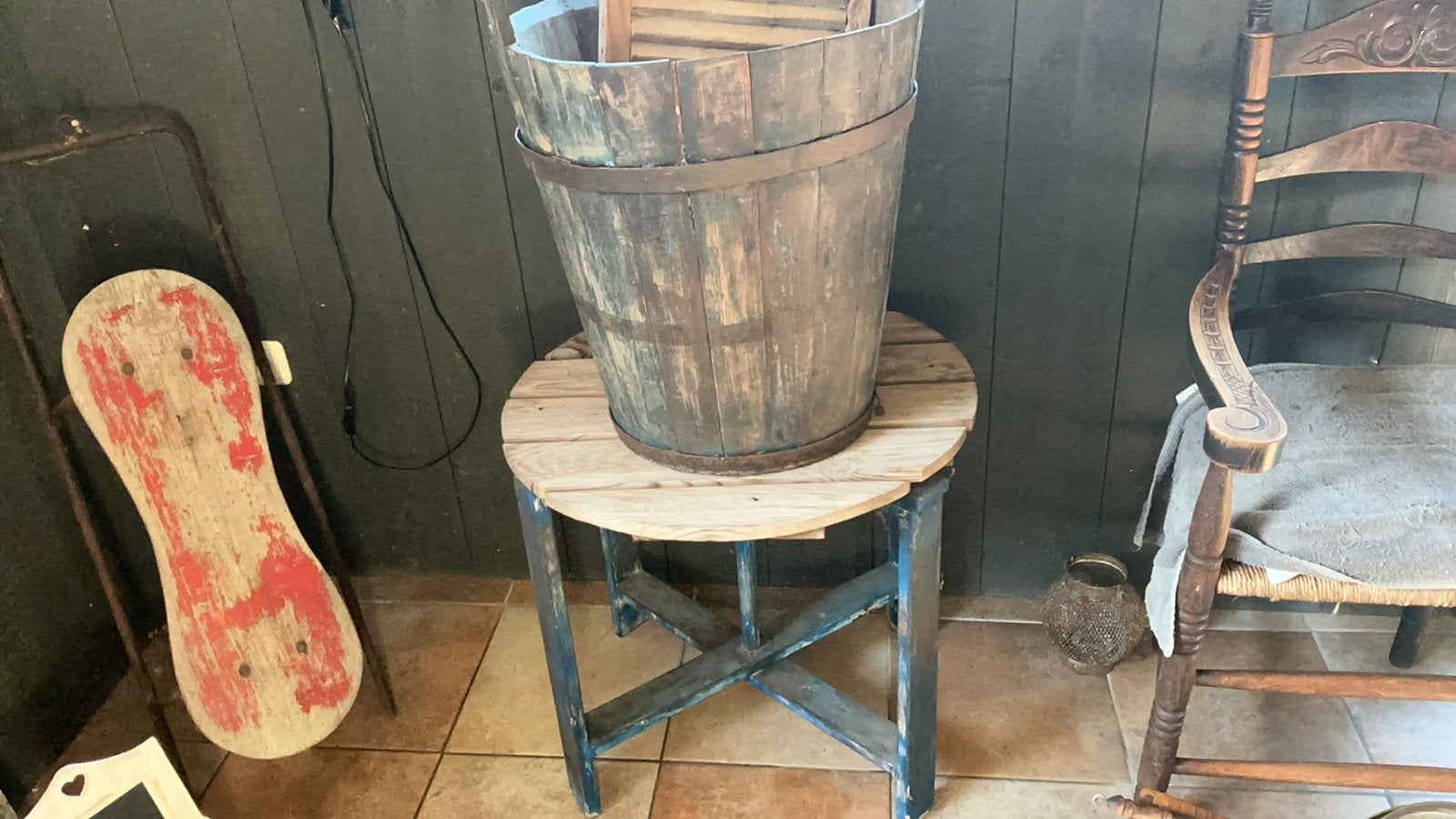 Heel oude eiken waskuip en oud houten wasbord / plank, Ophalen