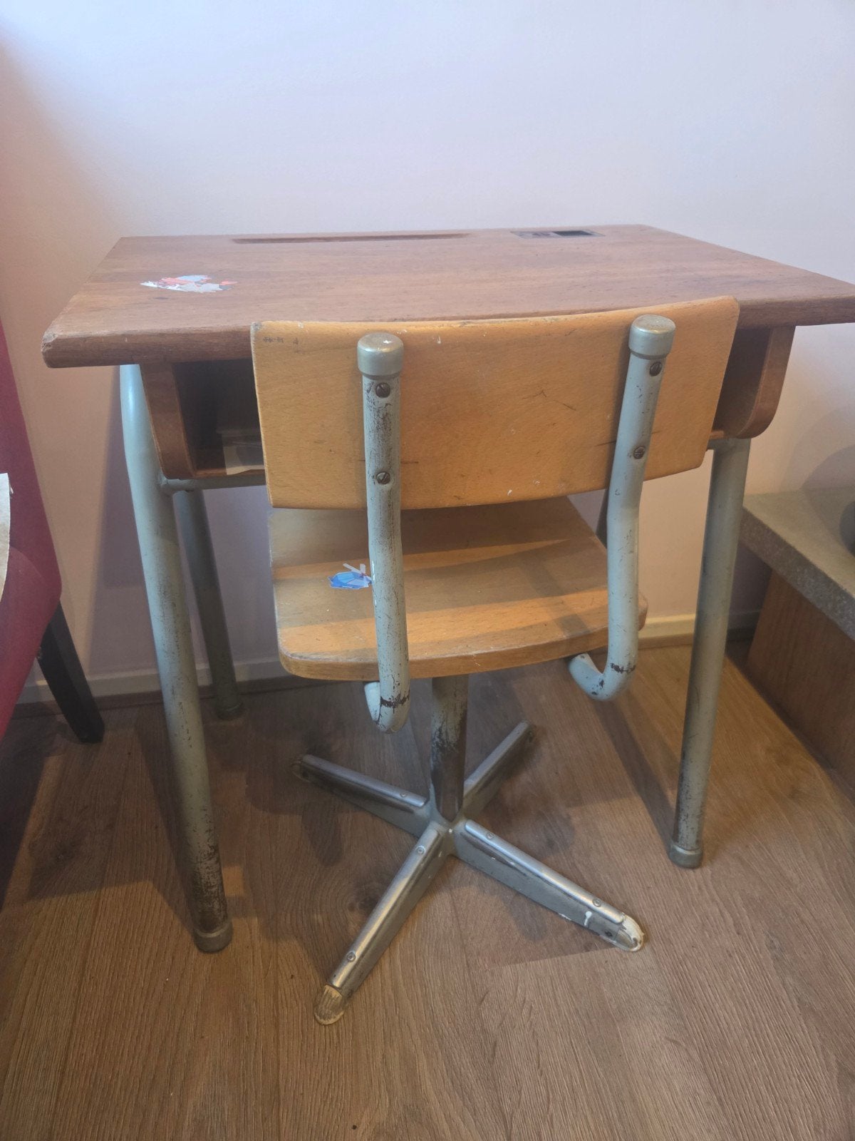 Vintage Schoolbureau met Stoel - Jansen Fritsen Helmond, Ophalen, Gebruikt, Hout, Schoolbureau