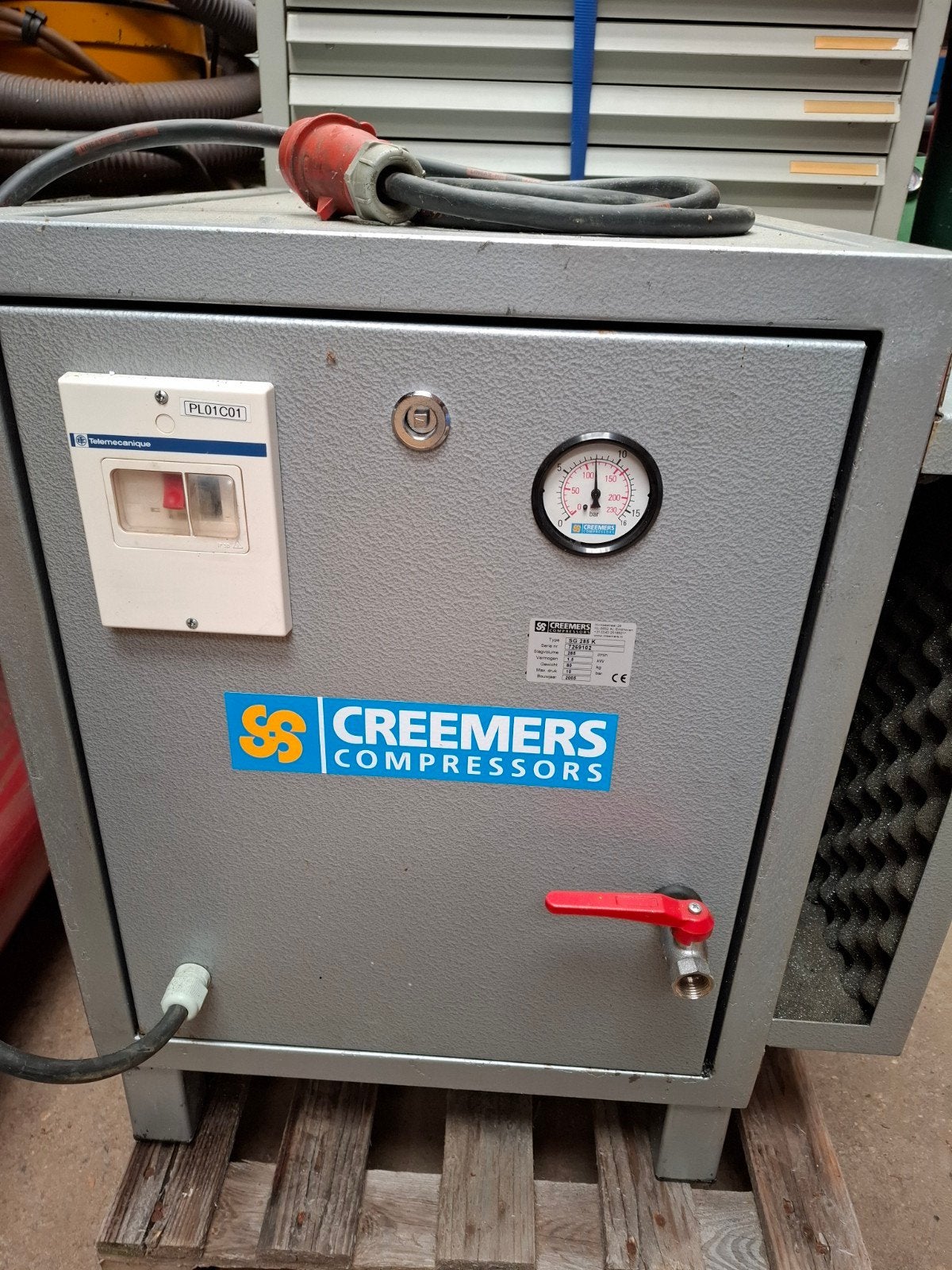 Creemers Compressor SG 285 K - Geluidsgedempt, Ophalen, Gebruikt, 6 tot 10 bar, 200 tot 400 liter/min
