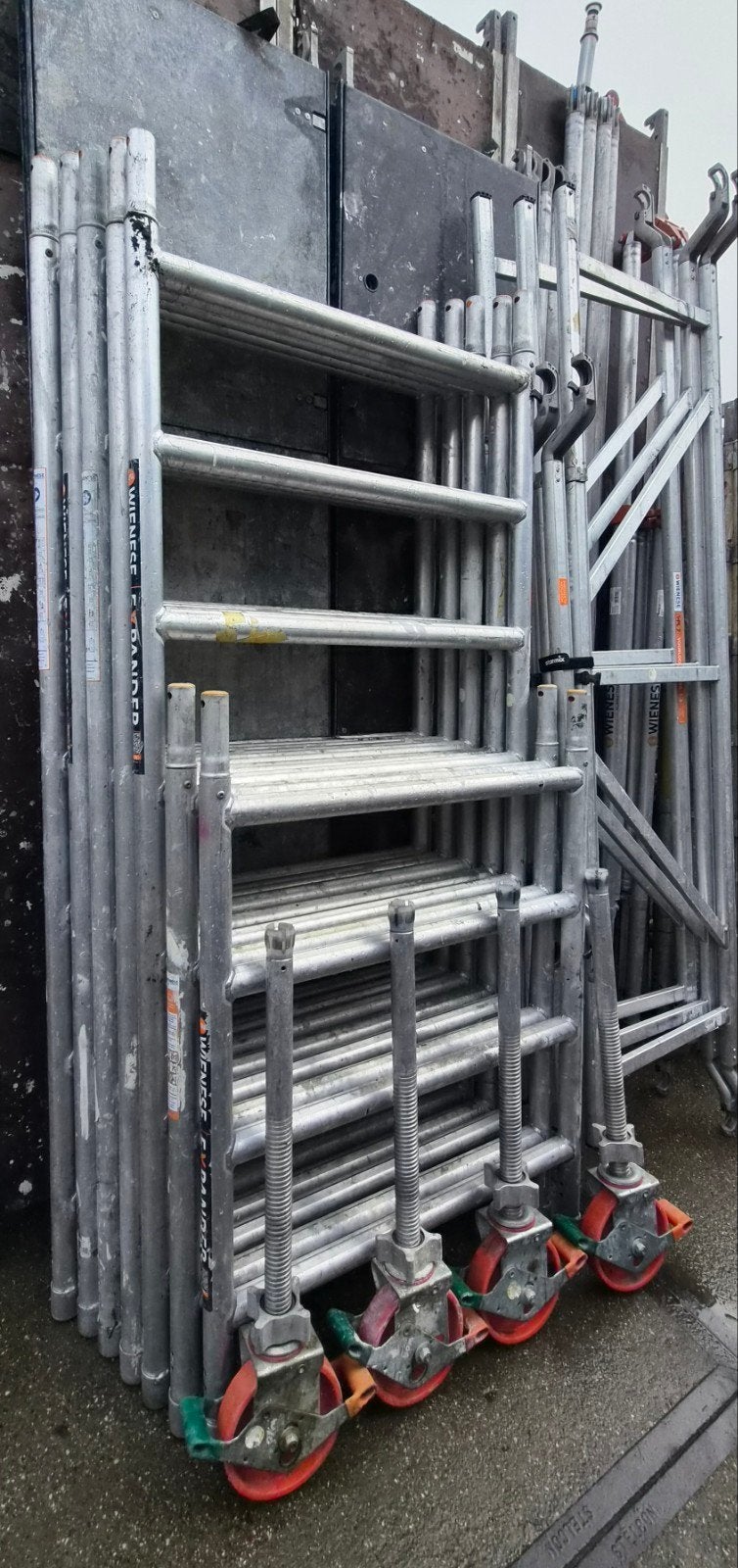 te koop 90 cm breed 8.20  Fiberdeck vloeren rolsteiger, Doe-het-zelf en Verbouw, Ophalen of Verzenden, Rolsteiger of Kamersteiger