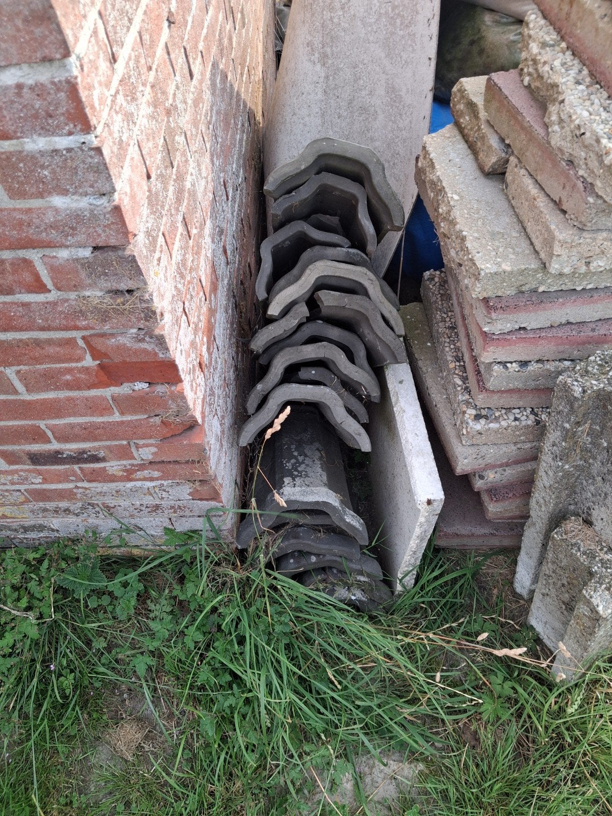 Gebruikte keramische dakpannen + nokvorsten., Doe-het-zelf en Verbouw, Dakpannen en Dakbedekking, Gebruikt, Steen of Klei, Ophalen of Verzenden