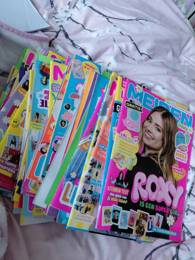 Meidenmagazine en tina, Ophalen of Verzenden, Gelezen, Damesbladen